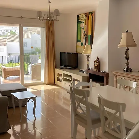 Townhouse With Sea View * ネルハ